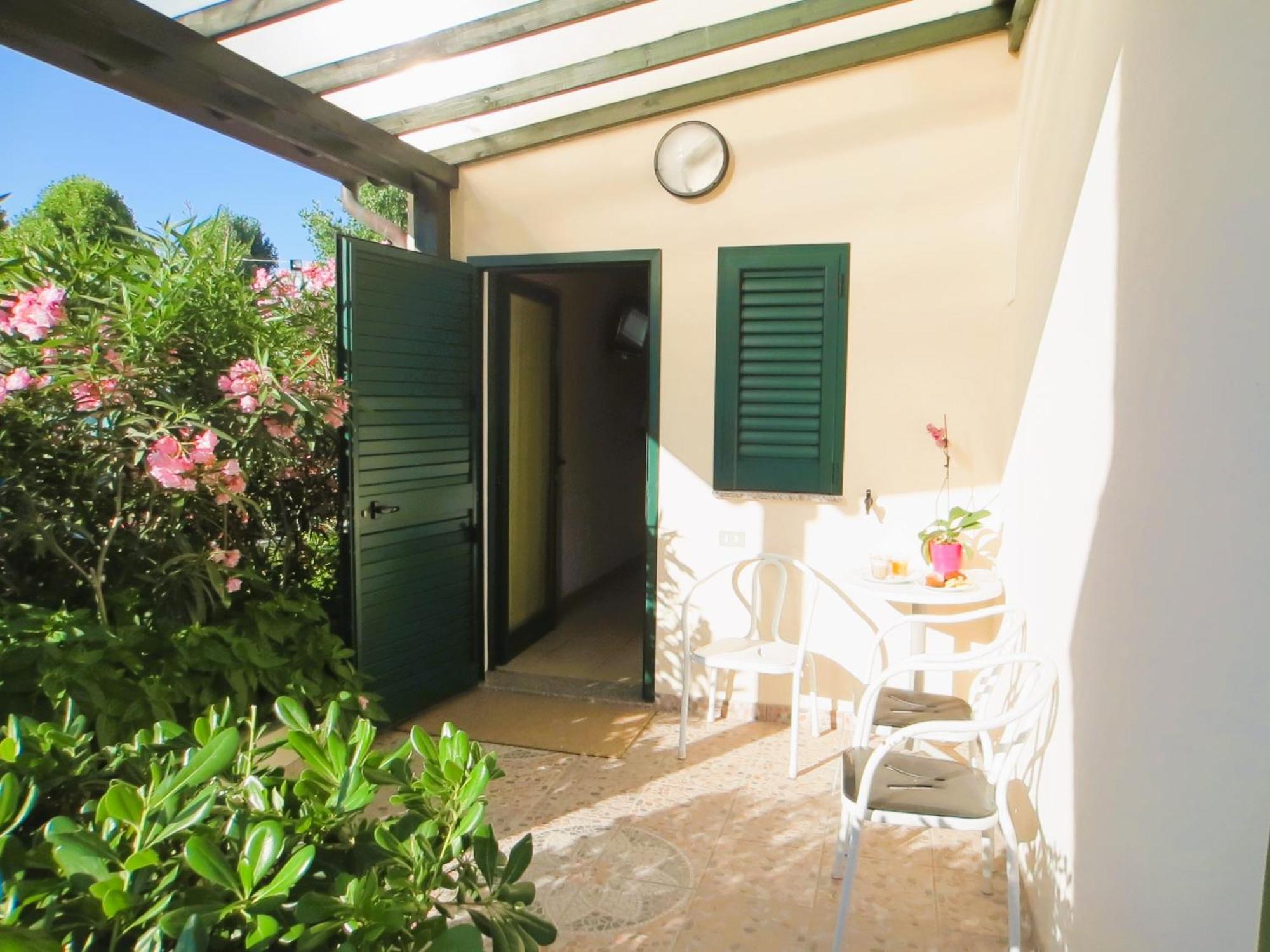 Hotel Etna - Nuova Gestione Romagnola All-Inclusive Spiaggia Parcheggio Riccione Bagian luar foto