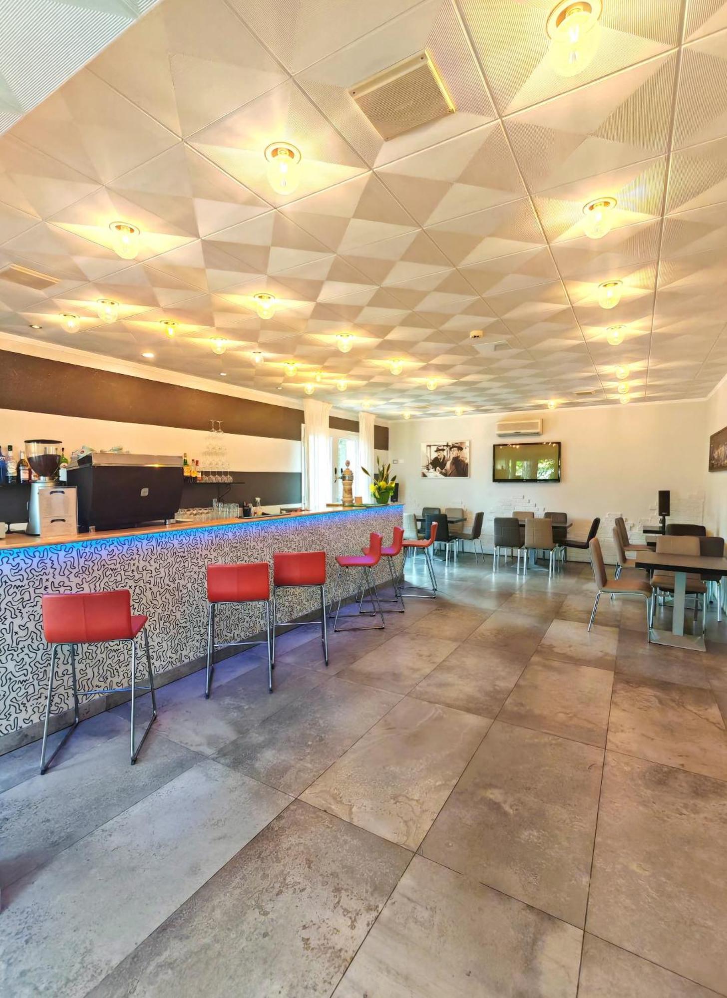 Hotel Etna - Nuova Gestione Romagnola All-Inclusive Spiaggia Parcheggio Riccione Bagian luar foto